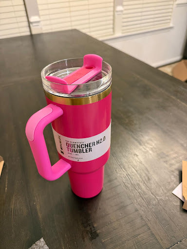Stanley 40 oz Quencher H2.0 FlowState Tumbler - Hot Pink